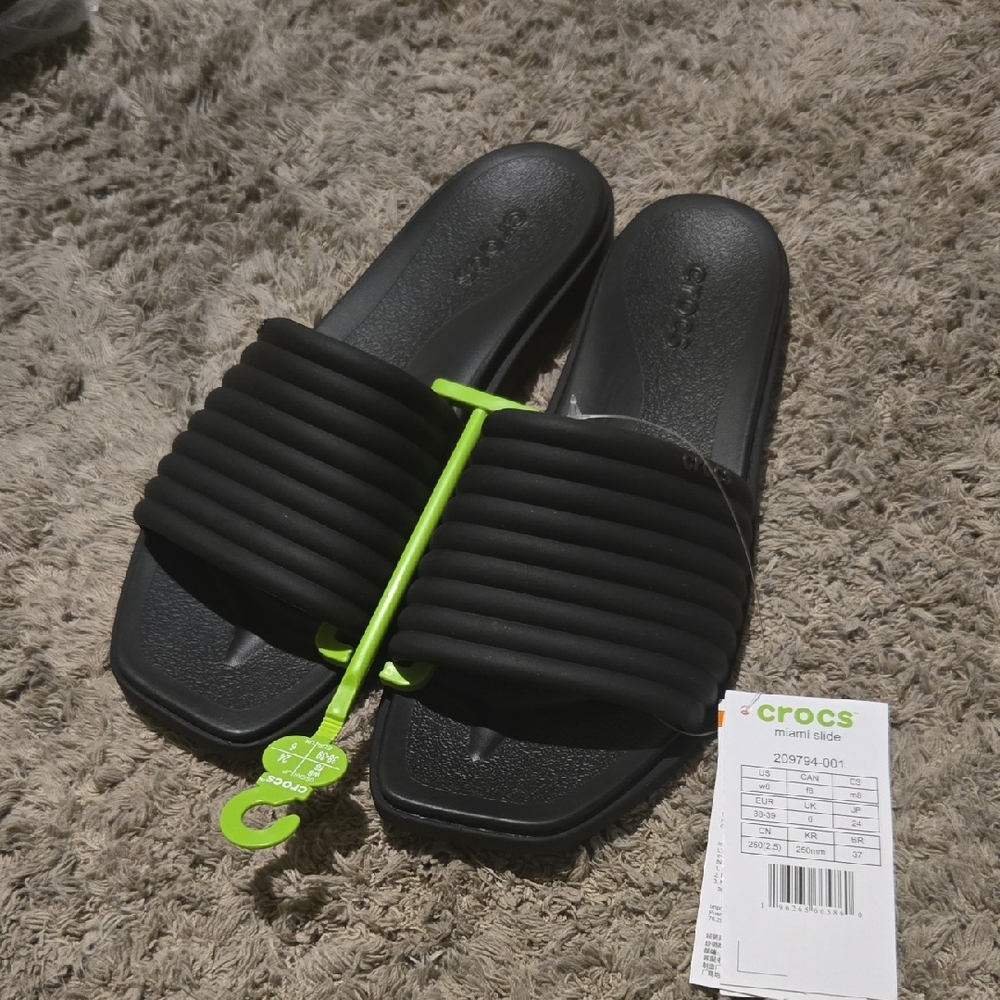 CROCS Black Slide Sandals